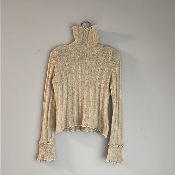 Marc Aurel cream turtleneck sweater 
Size 36 - Picture 1 of 5